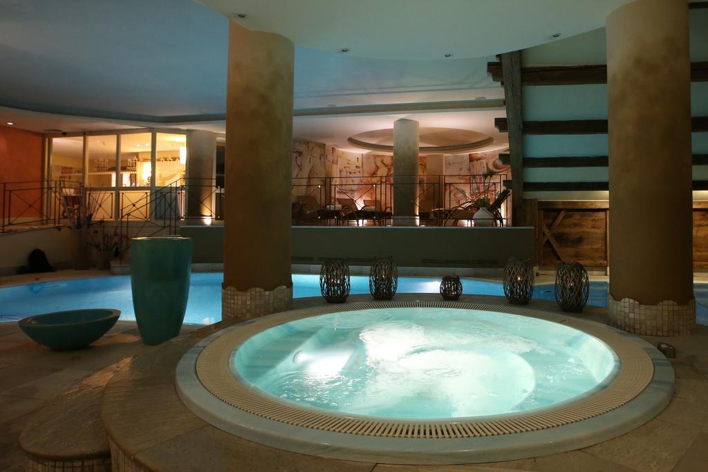Alpen Suite Hotel Madonna di Campiglio Luaran gambar
