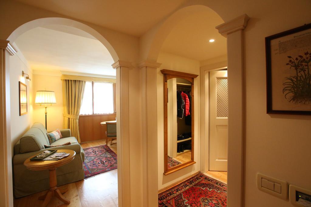 Alpen Suite Hotel Madonna di Campiglio Luaran gambar