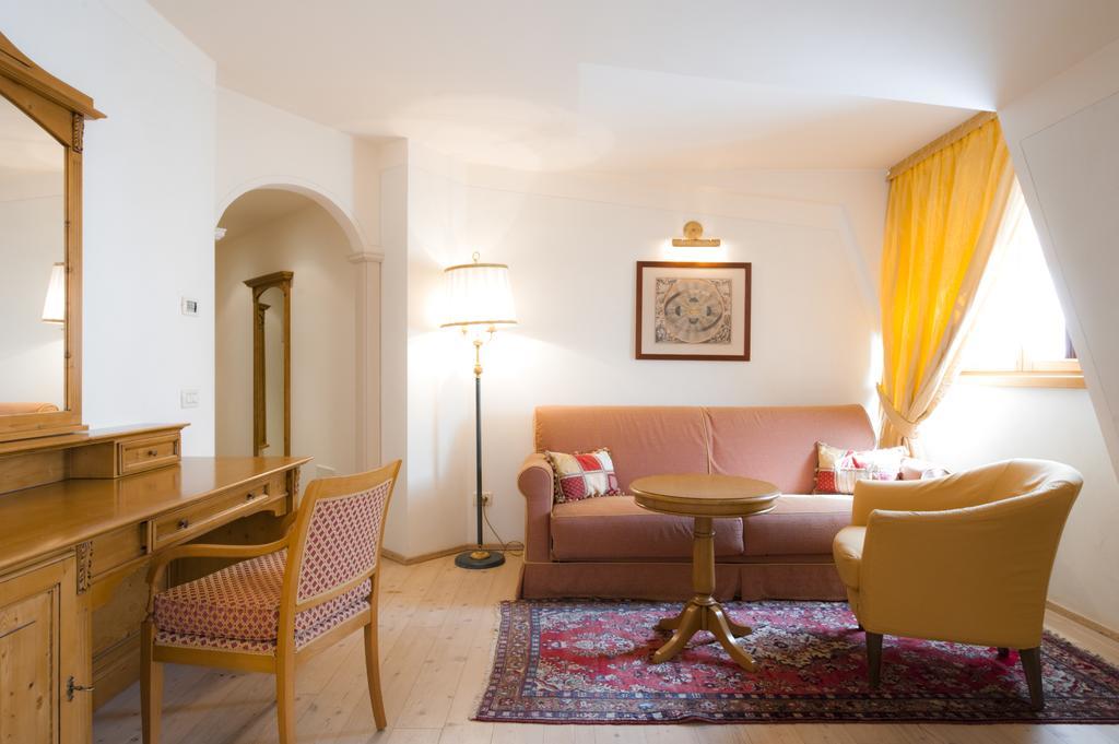 Alpen Suite Hotel Madonna di Campiglio Luaran gambar
