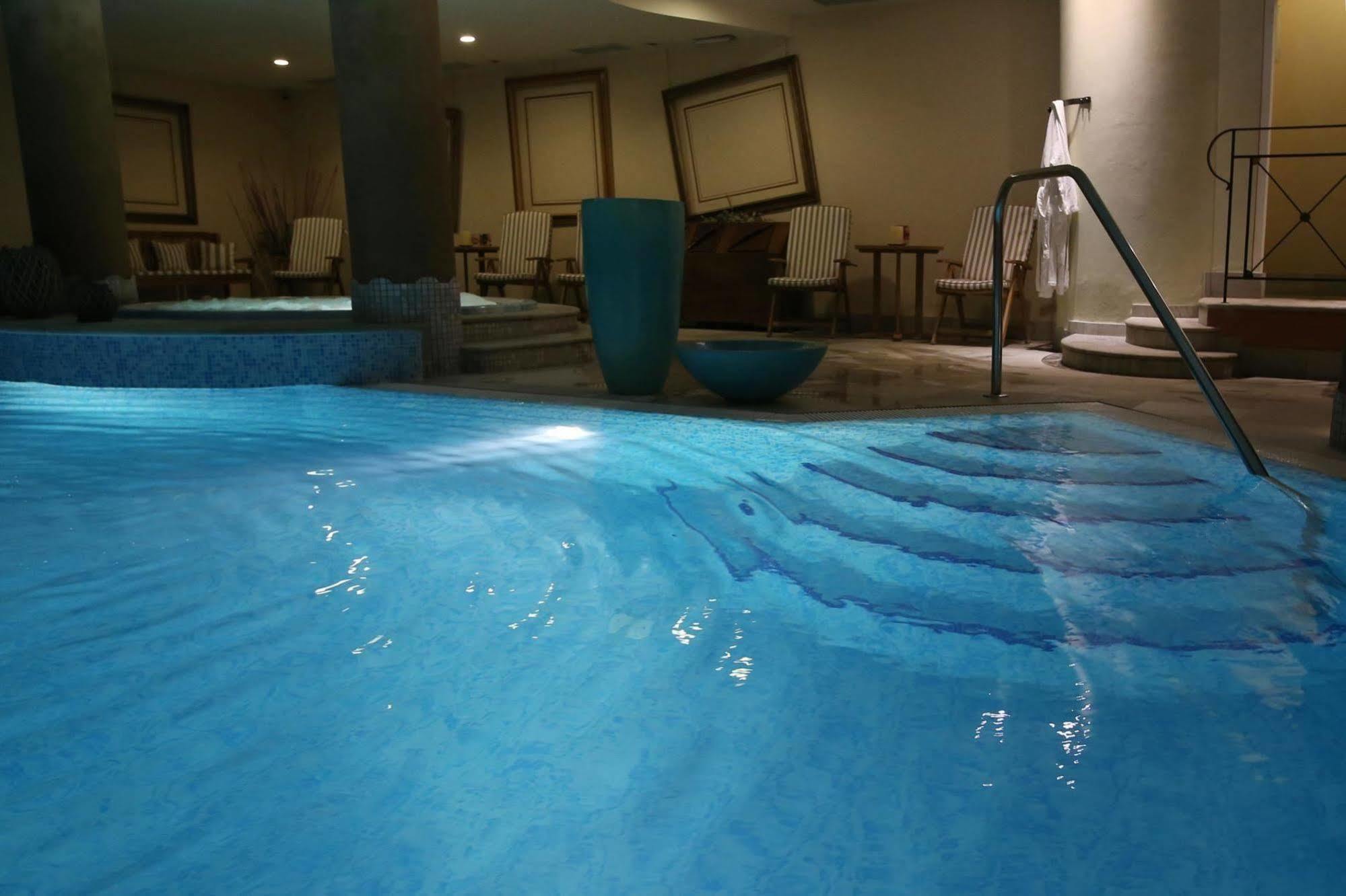 Alpen Suite Hotel Madonna di Campiglio Luaran gambar