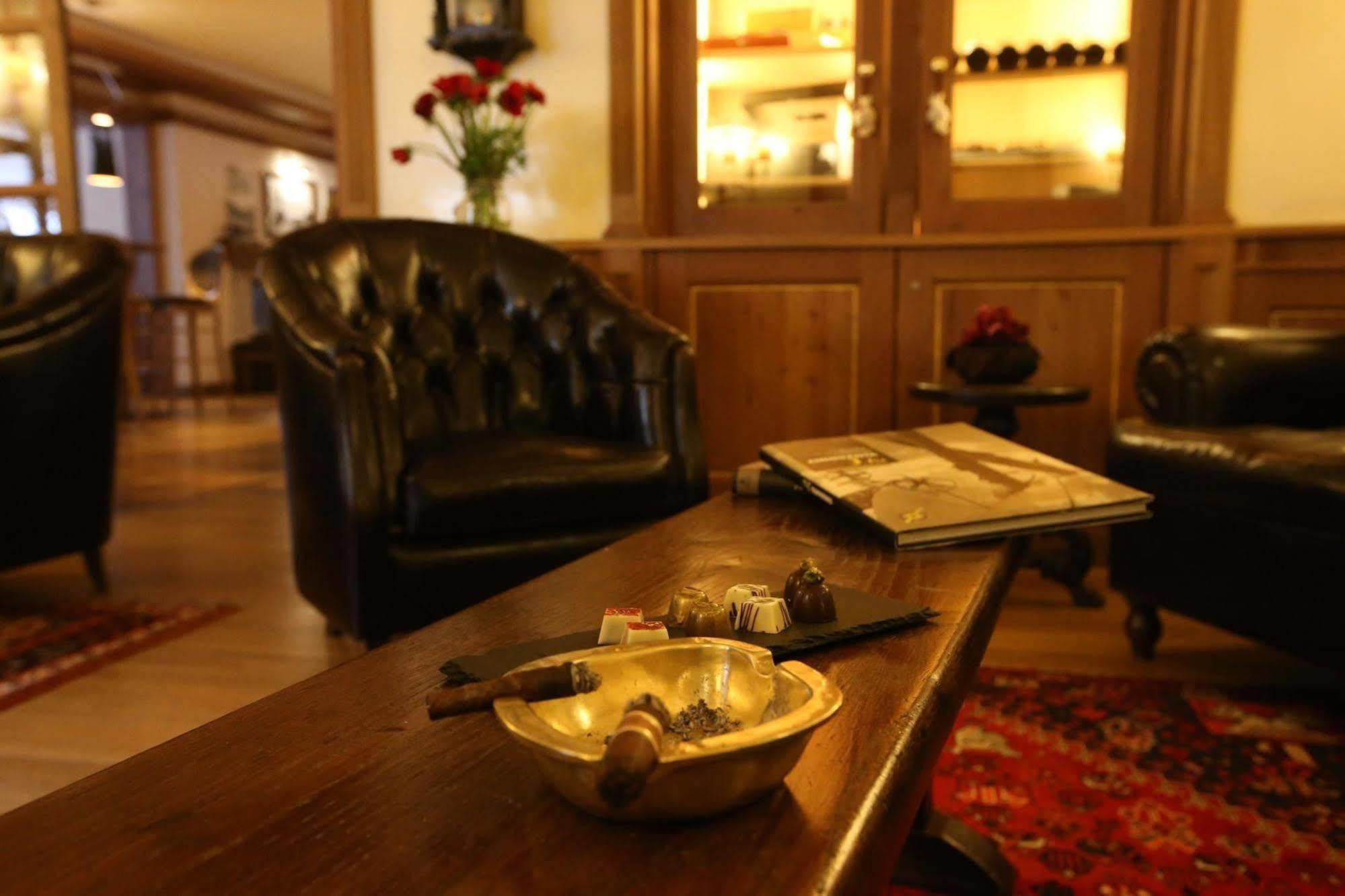 Alpen Suite Hotel Madonna di Campiglio Luaran gambar