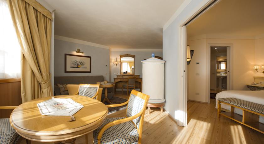 Alpen Suite Hotel Madonna di Campiglio Luaran gambar
